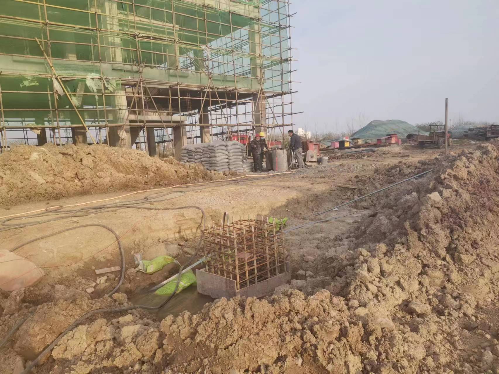 鄂托克当桥梁出现裂缝的时候应该及时加固修补